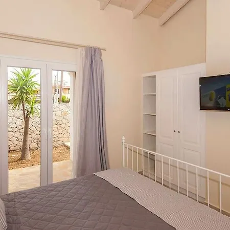 Ninos Villa Agios Georgios (Corfu)